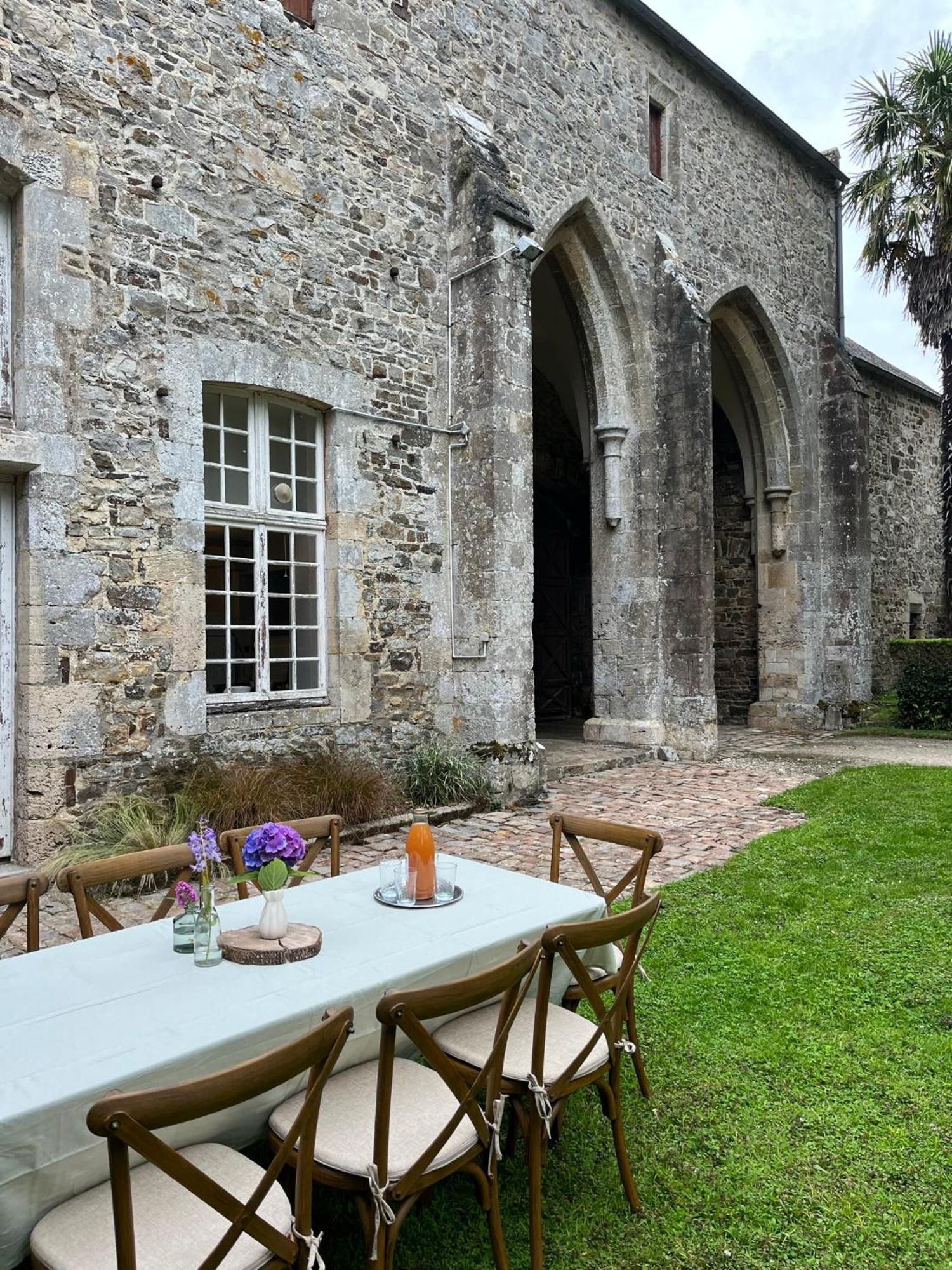 Bed and Breakfast Abbaye De Blanchelande Neufmesnil Exteriér fotografie